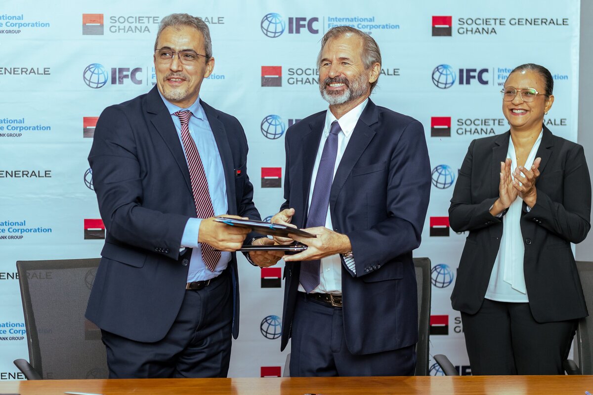IFC Signing
