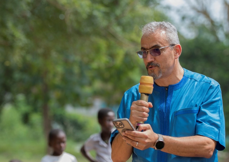 Fig 1- MD of Societe Generale Ghana and Winners of Artention 2025